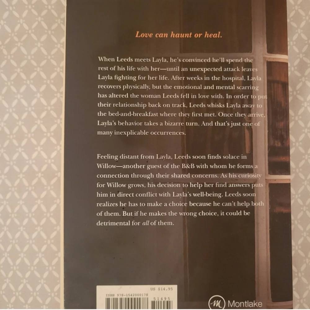 📚3 For $10 'Layla' By Colleen Hoover - Picture 2 of 2